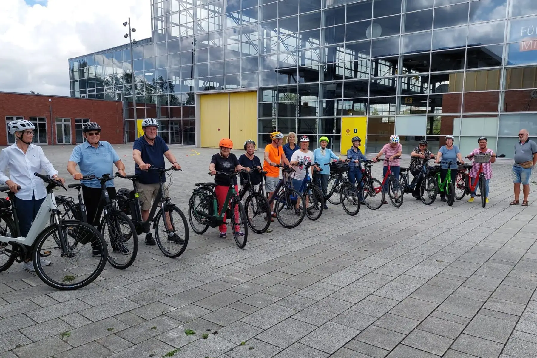 Sicher unterwegs auf zwei Rädern – Pedelec-Training in Husum